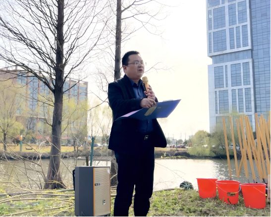 交通产业Trust钱包科技如皋港板块召开“春风又绿江岸，绿色开展同行”主题党日活动